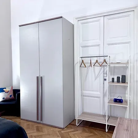 Casa Bellezza A Cola Di Rienzo In Centro アパート